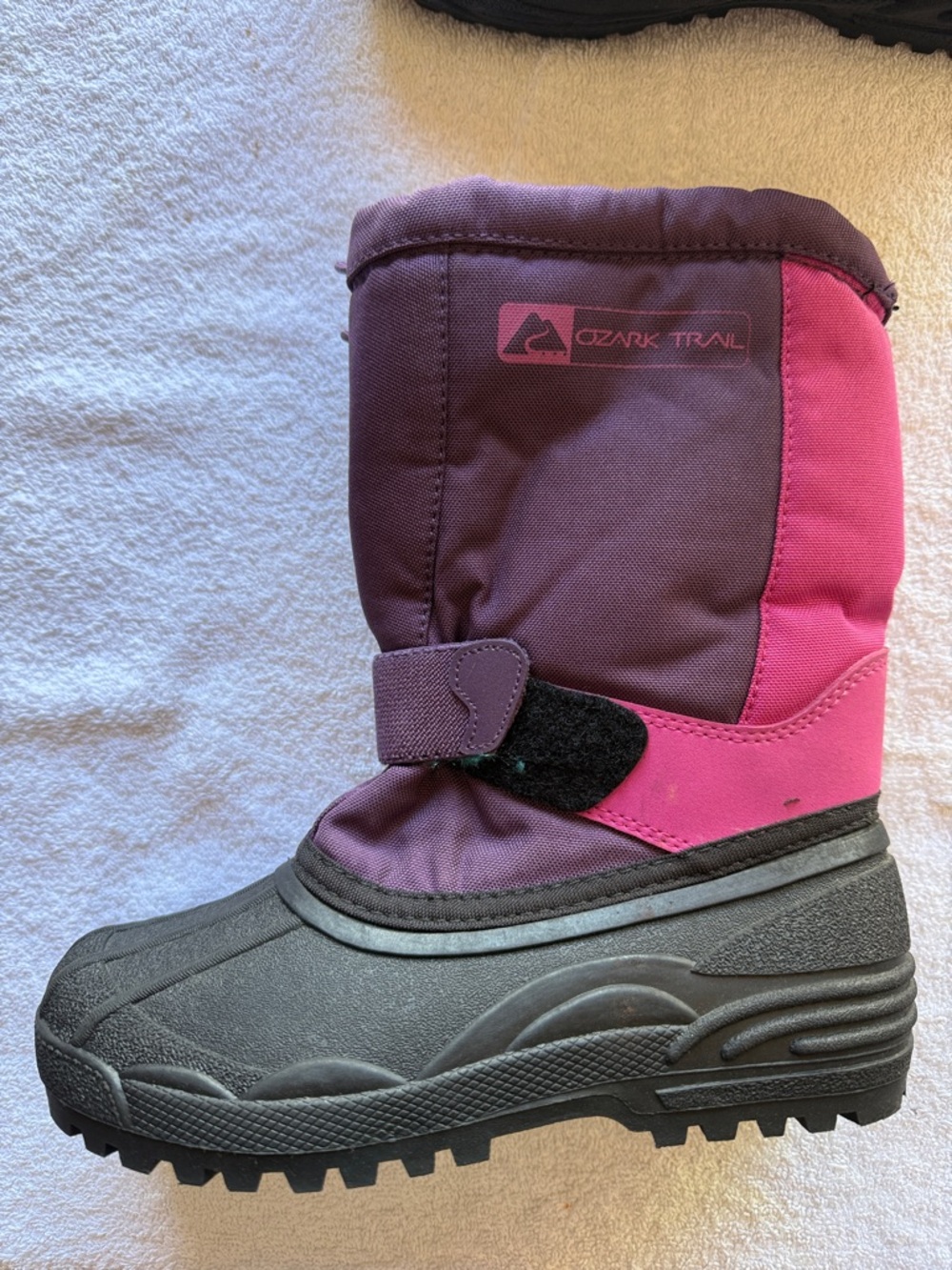 Ozark Trail Girls Purple and Pink Insulated Snow Boots - Picture 4 of 8